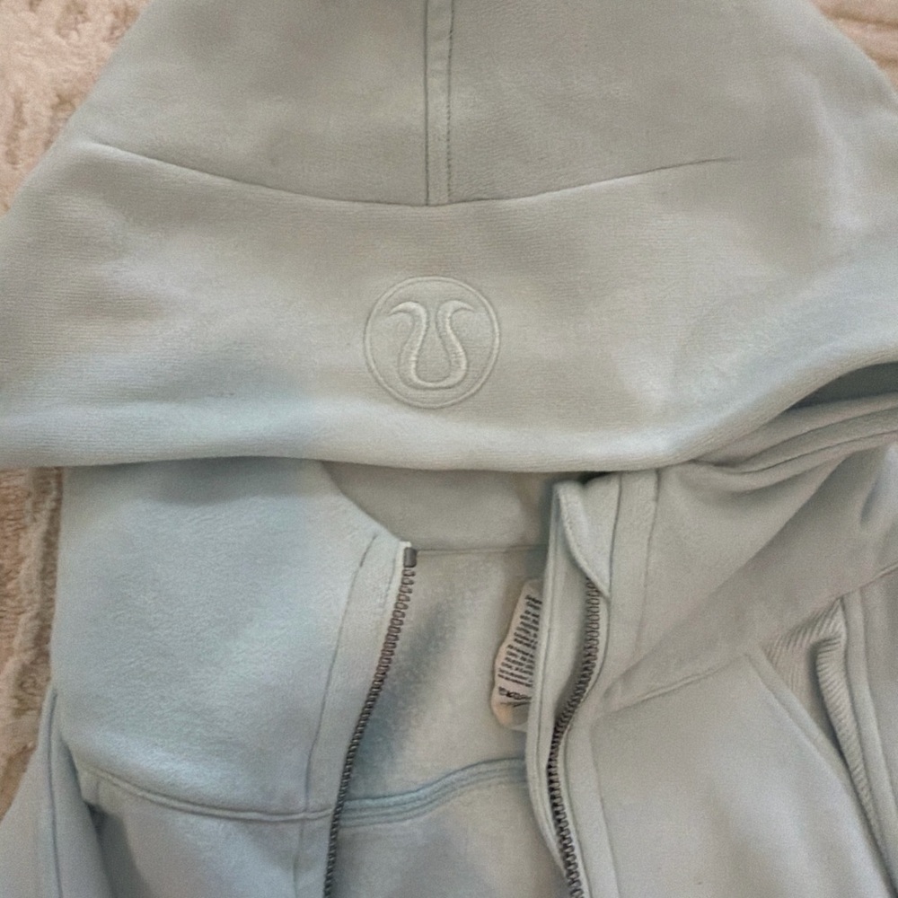 lululemon athletica powder blue scuba - Picture 5 of 9